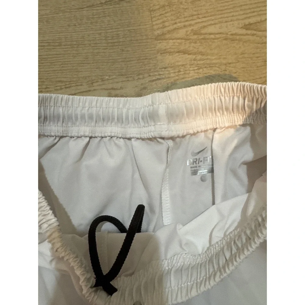 Nike Dri-FIT Mens Athletic Shorts White Navy Stripe‎ Elastic Waist Size S